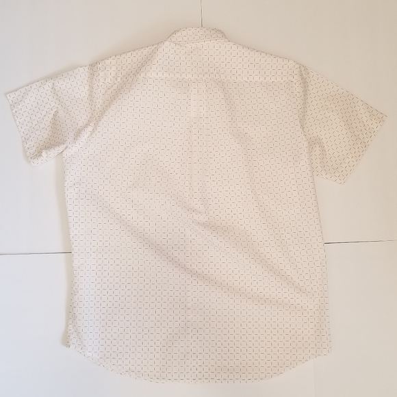 Uniqlo Button Up Down Men's Shirt - Picture 7 of 7